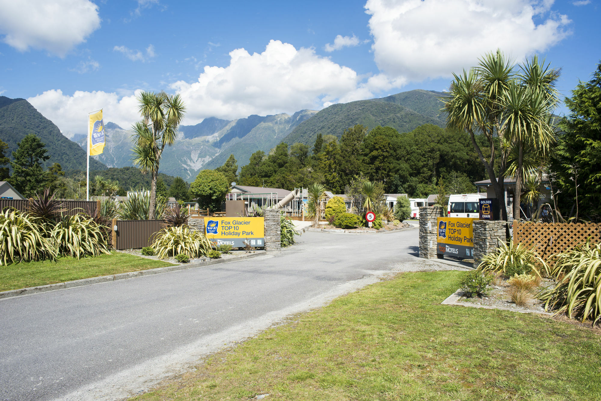 Fox Glacier Top 10 Holiday Park & Motels Eksteriør billede